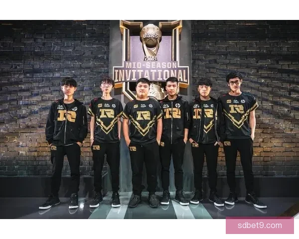 二月三日红王解盘聚焦勒沃库森稳健发挥轻松晋级四强席位前景明朗